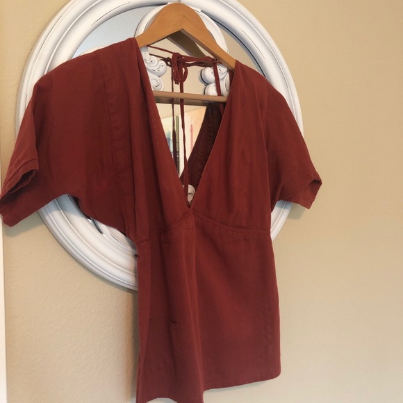 Loop charmant brick backless linen top - Picture 9 of 9